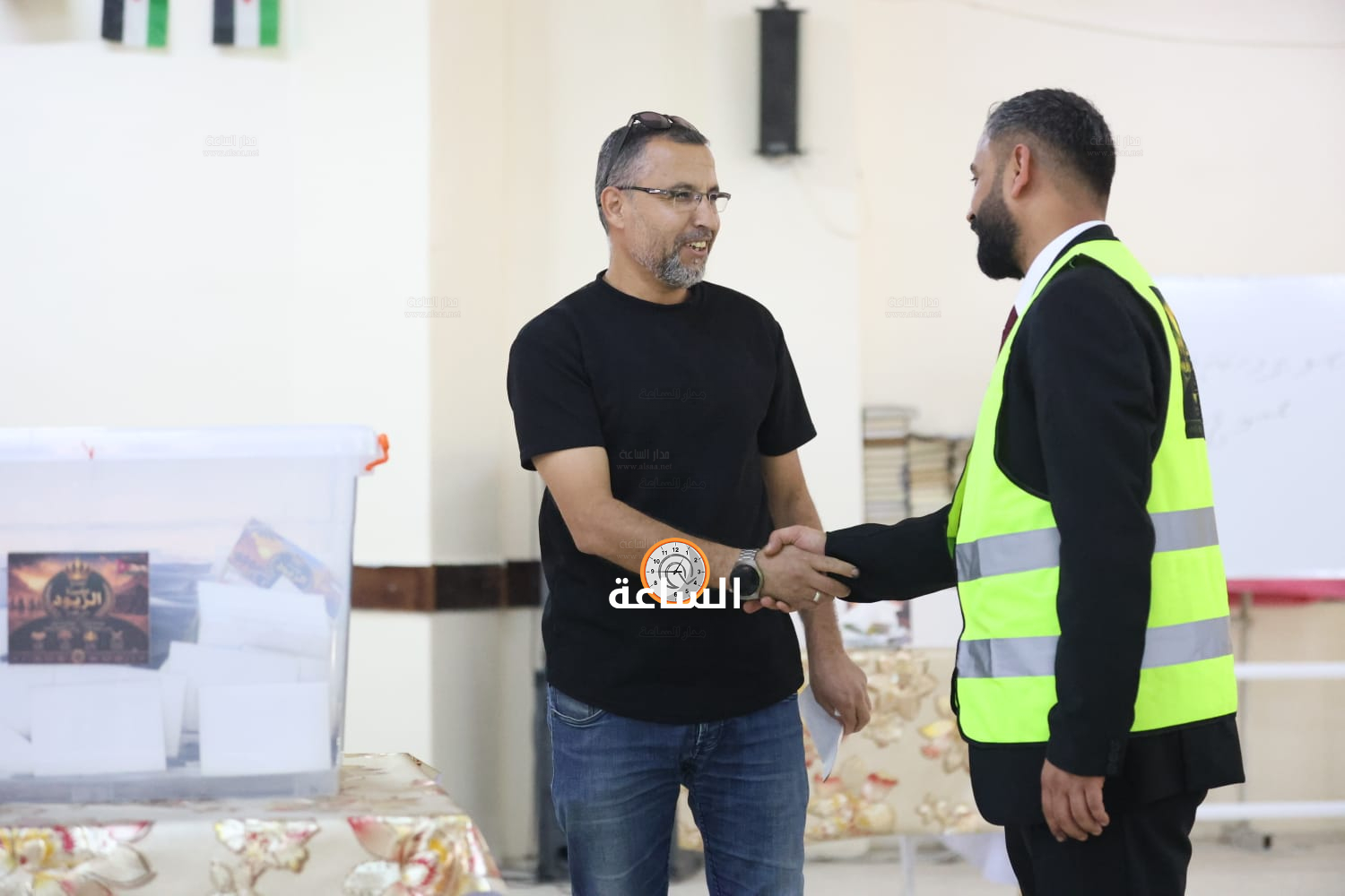Madar Al-Saa Images 0.8171871339722436
