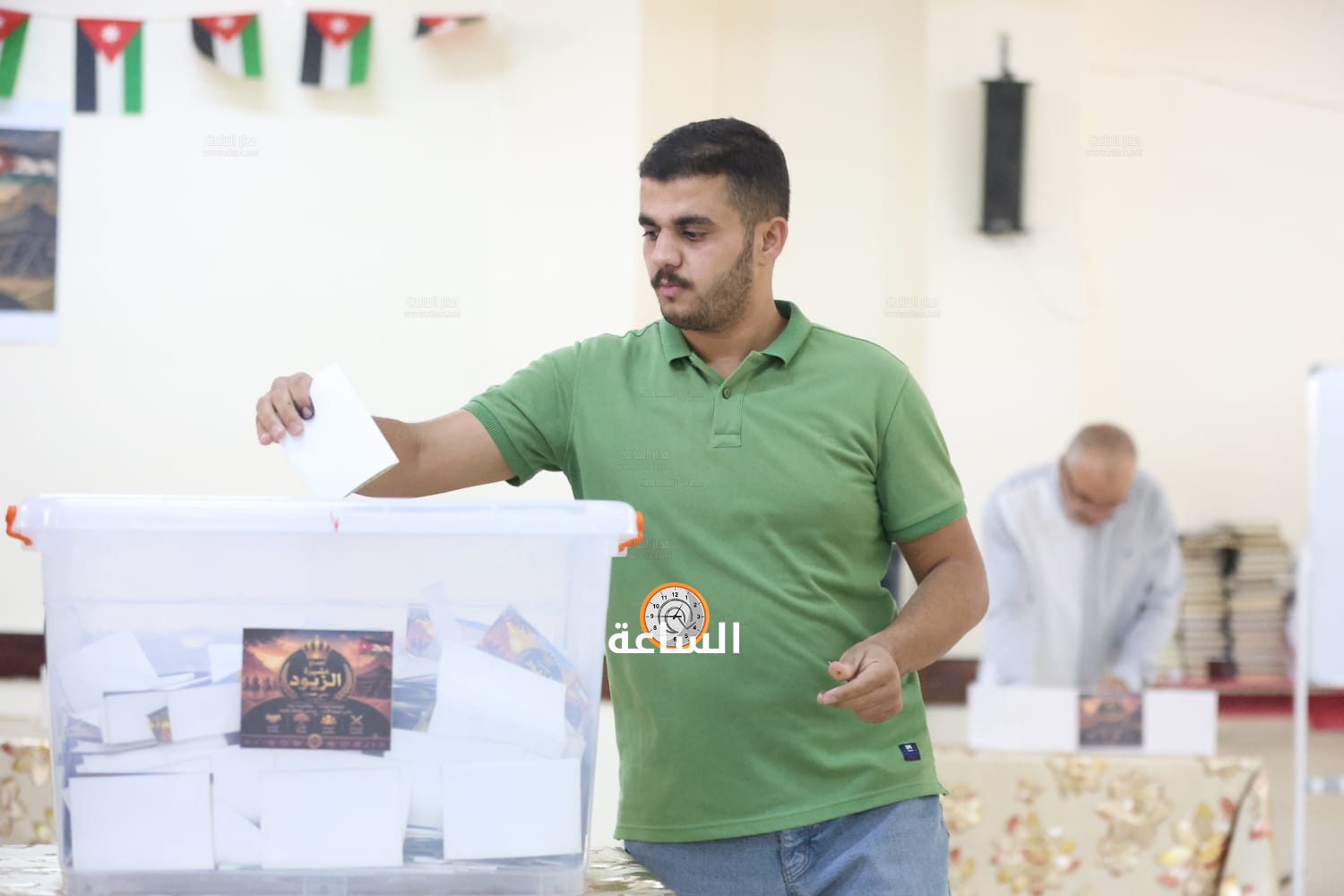 Madar Al-Saa Images 0.5782021658315086