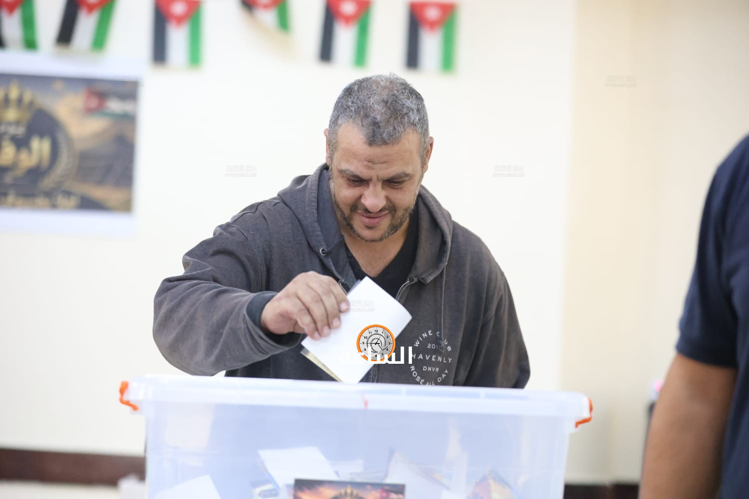 Madar Al-Saa Images 0.12414512879237494