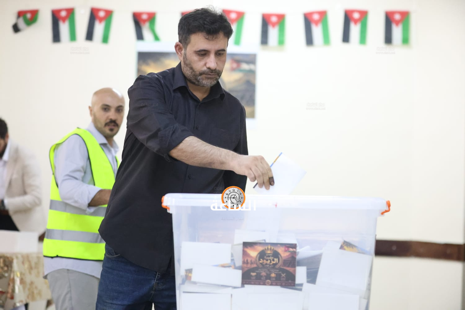 Madar Al-Saa Images 0.11771928545326826