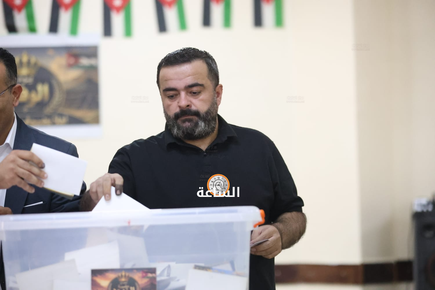 Madar Al-Saa Images 0.6749528880909195