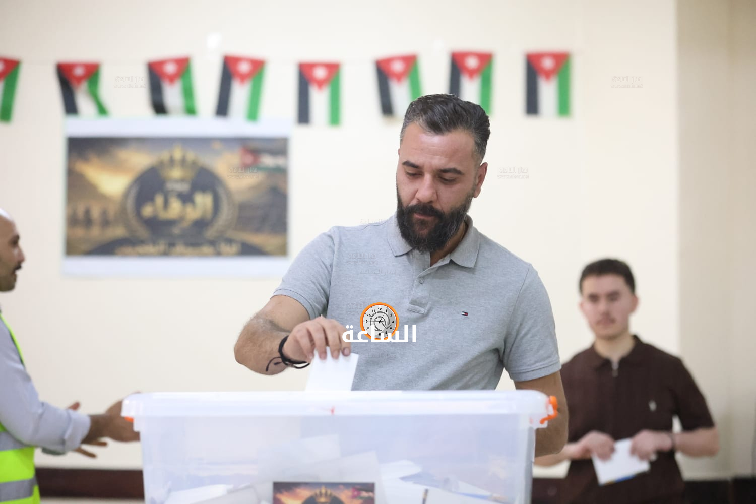 Madar Al-Saa Images 0.4897661208360635