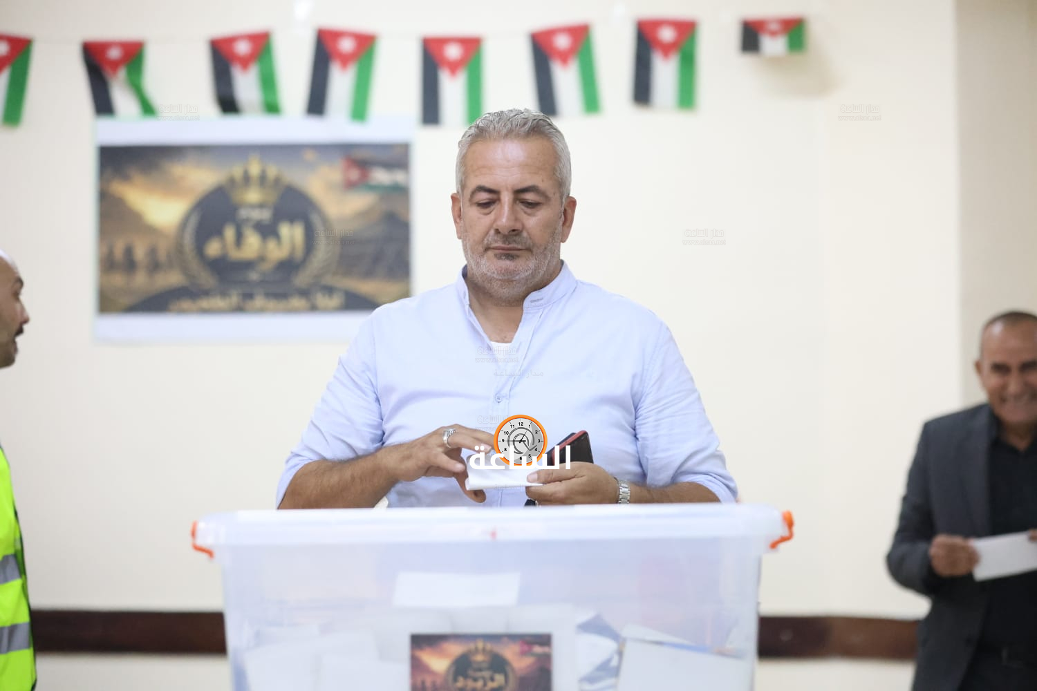 Madar Al-Saa Images 0.3768195995184096