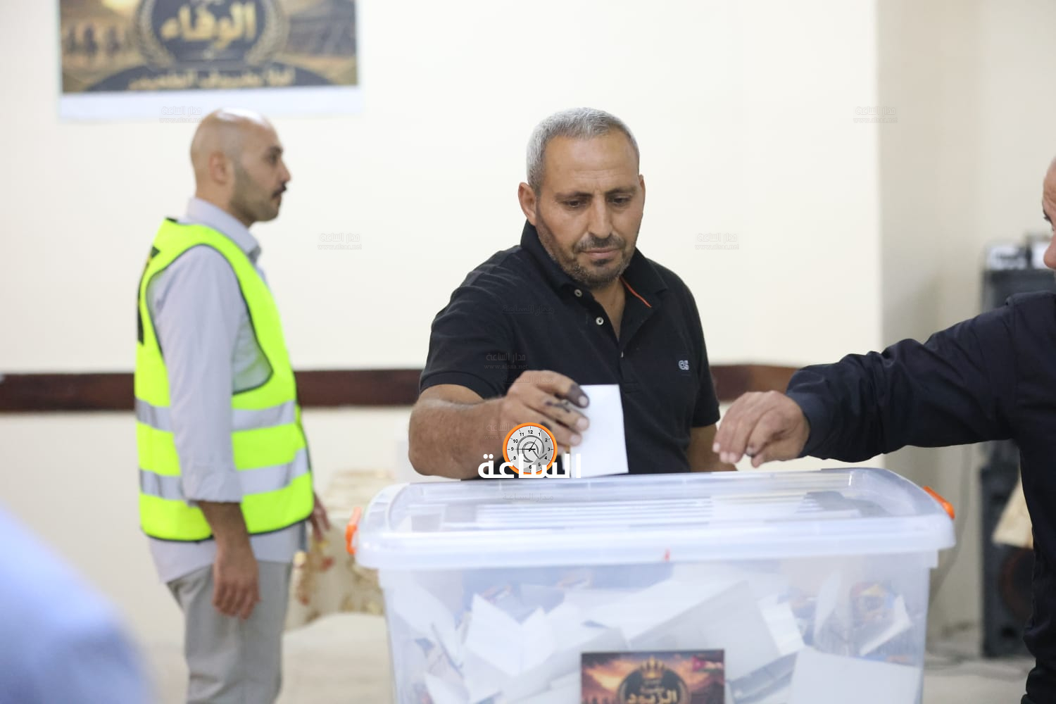 Madar Al-Saa Images 0.12562792995562966