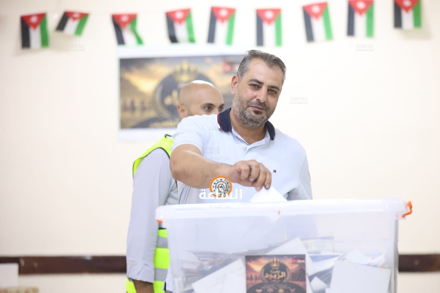 Madar Al-Saa Images 0.6636676602227437