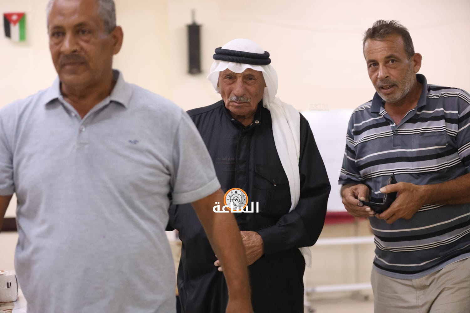 Madar Al-Saa Images 0.3880504032968025