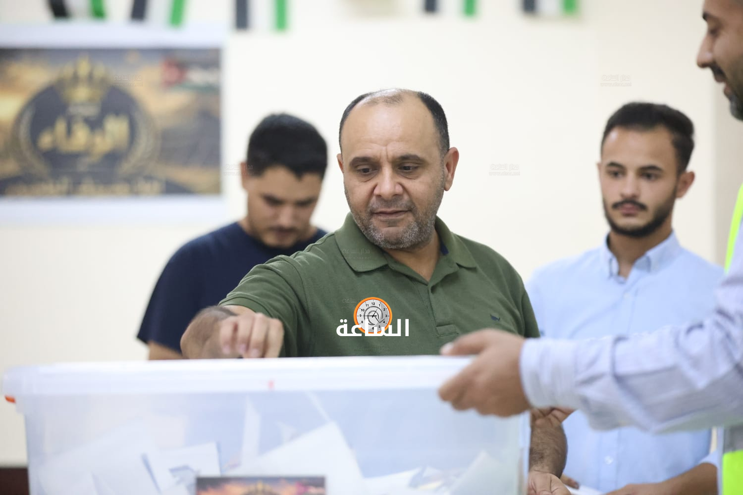 Madar Al-Saa Images 0.46844287148698704