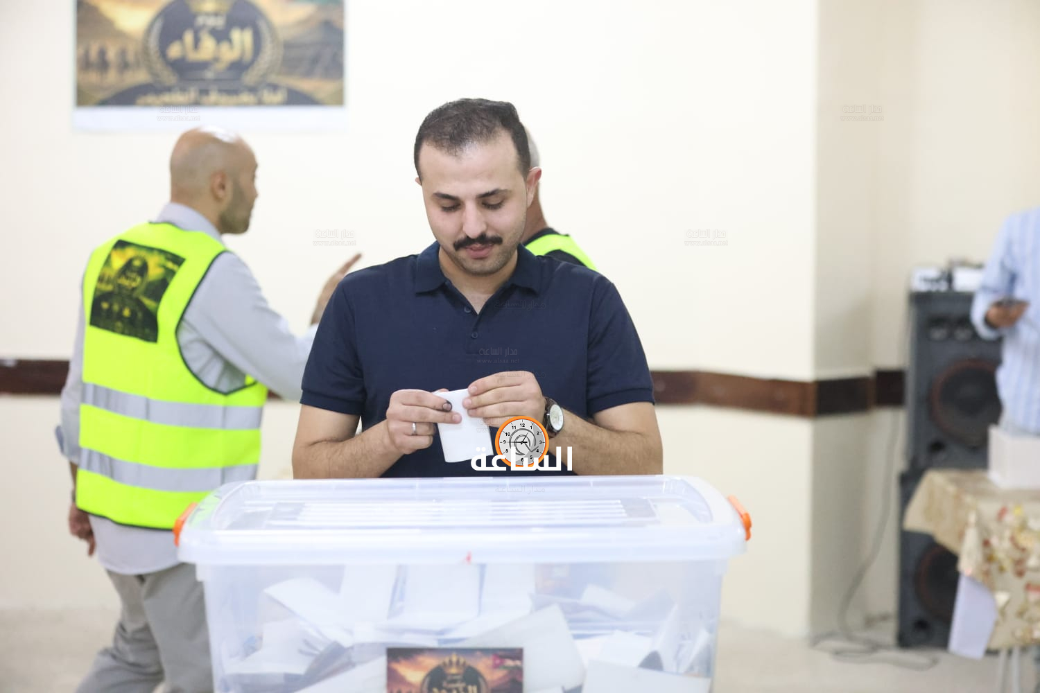 Madar Al-Saa Images 0.11661625392243835