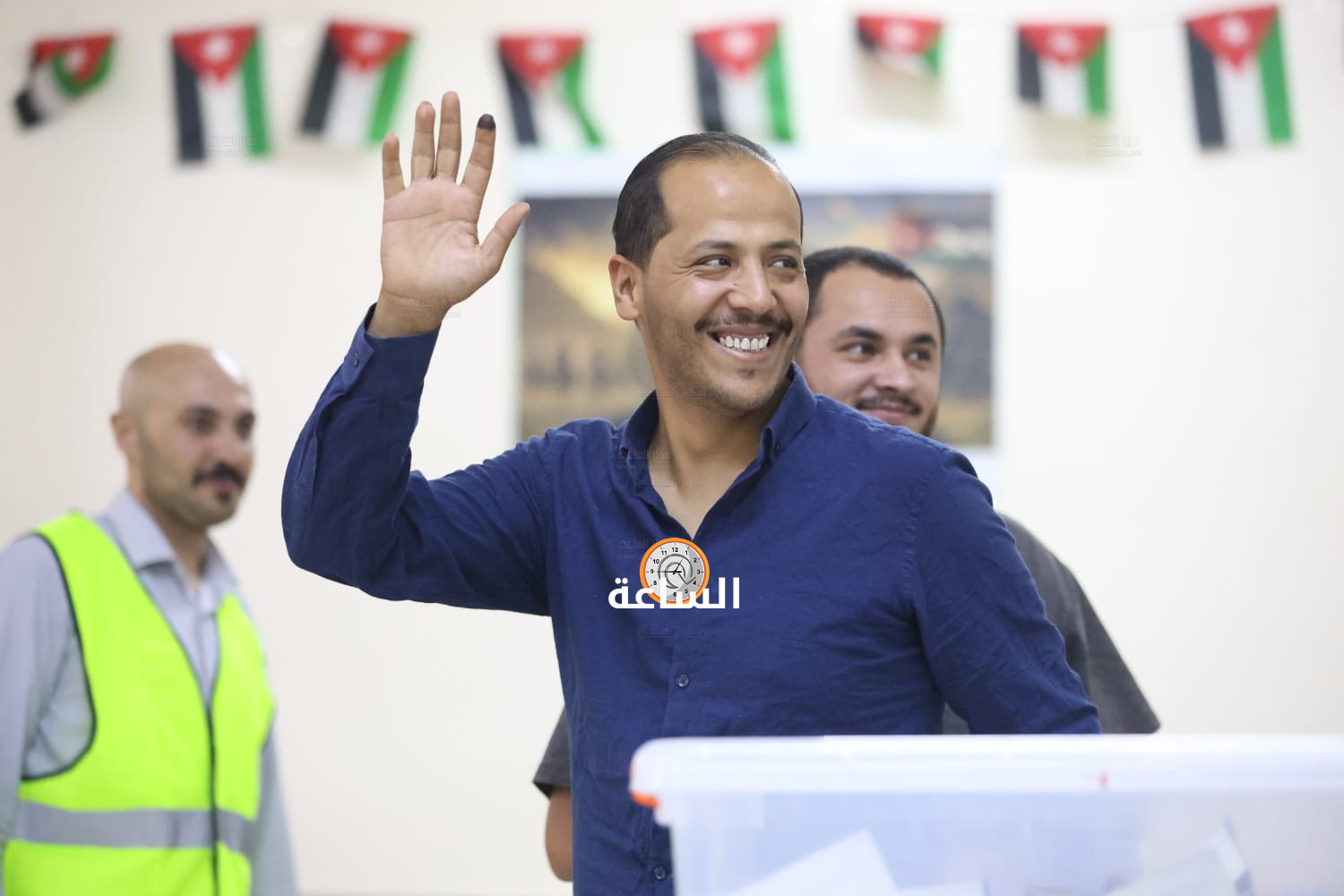 Madar Al-Saa Images 0.15182060665050756