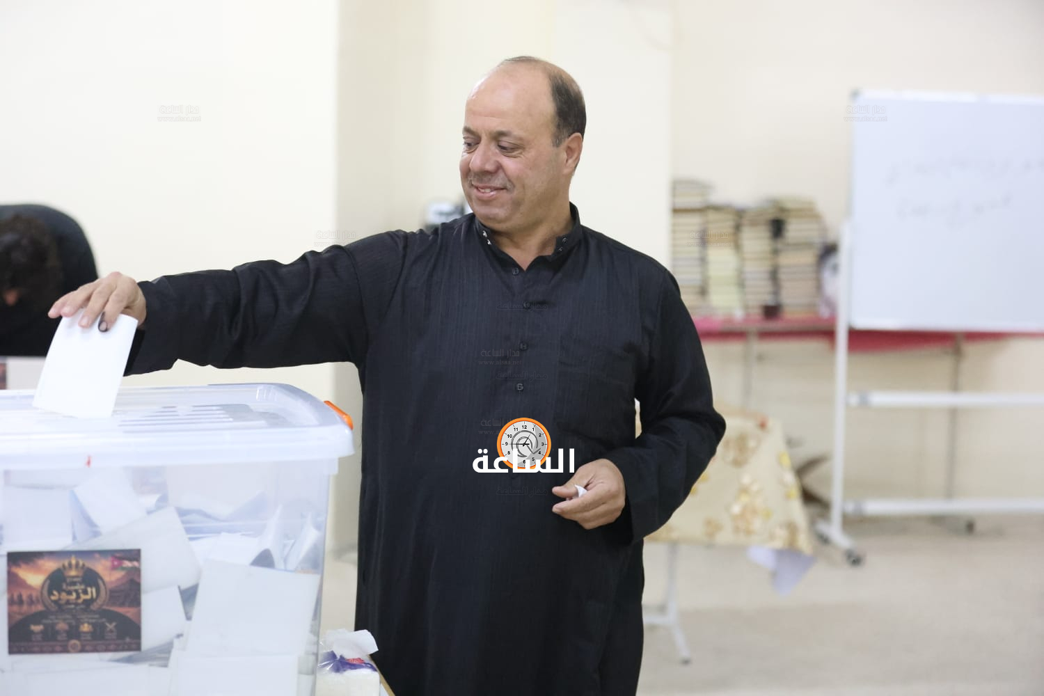 Madar Al-Saa Images 0.16145453664469922