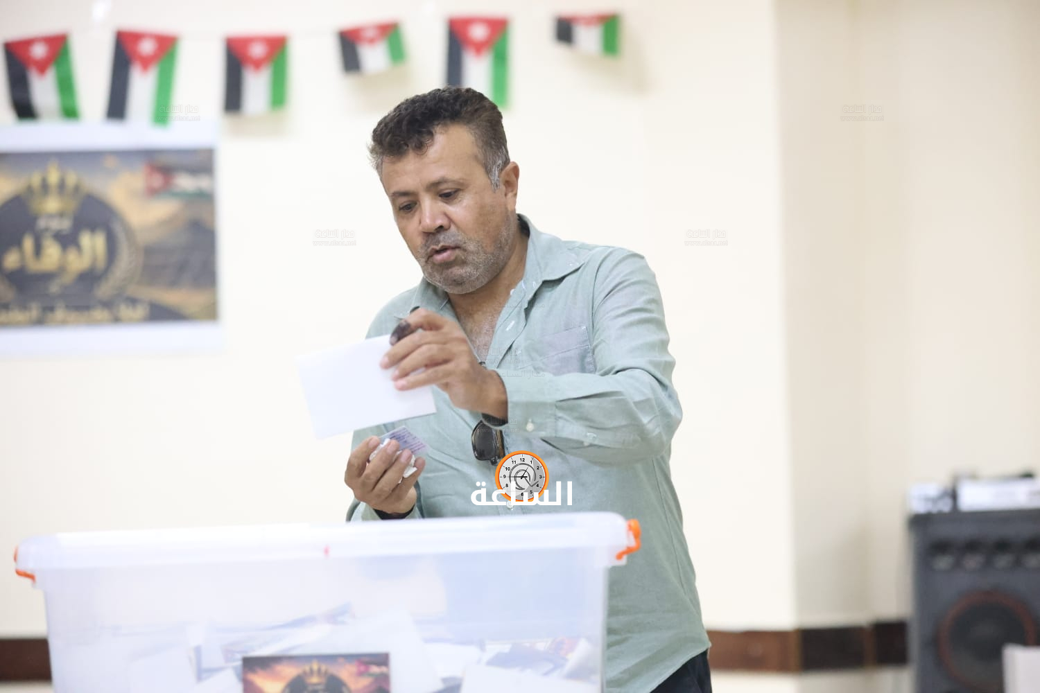 Madar Al-Saa Images 0.8851405132598067