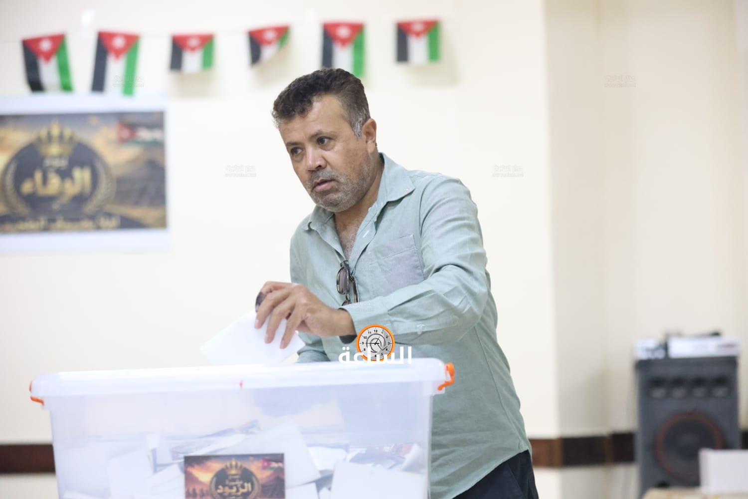 Madar Al-Saa Images 0.989155113040415