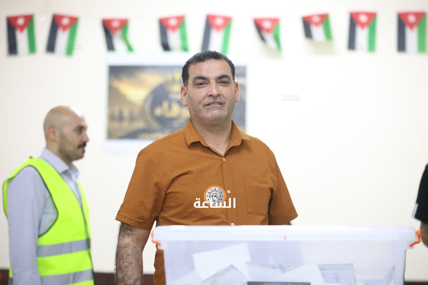 Madar Al-Saa Images 0.553528030502549