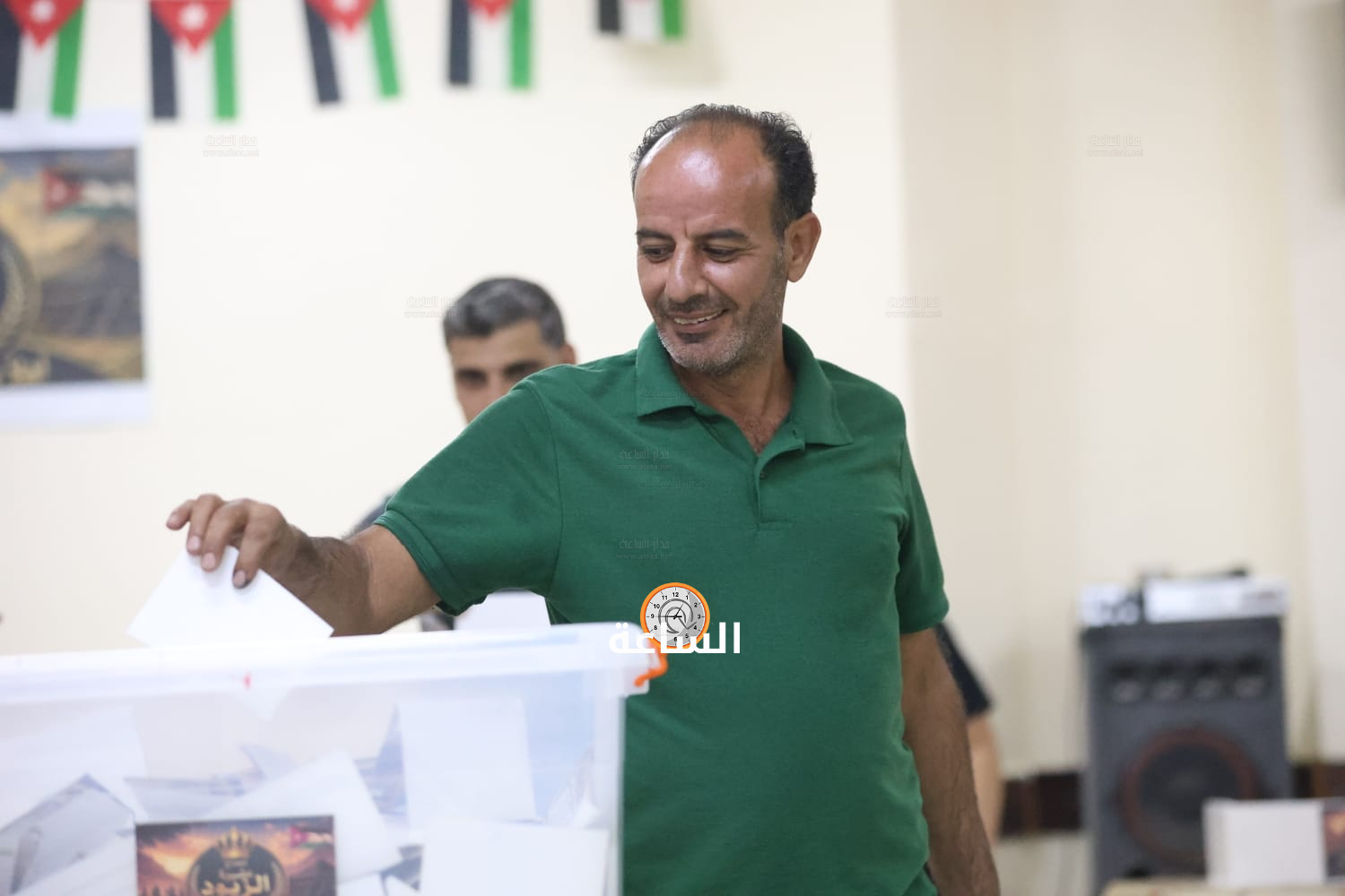Madar Al-Saa Images 0.2551465319127617