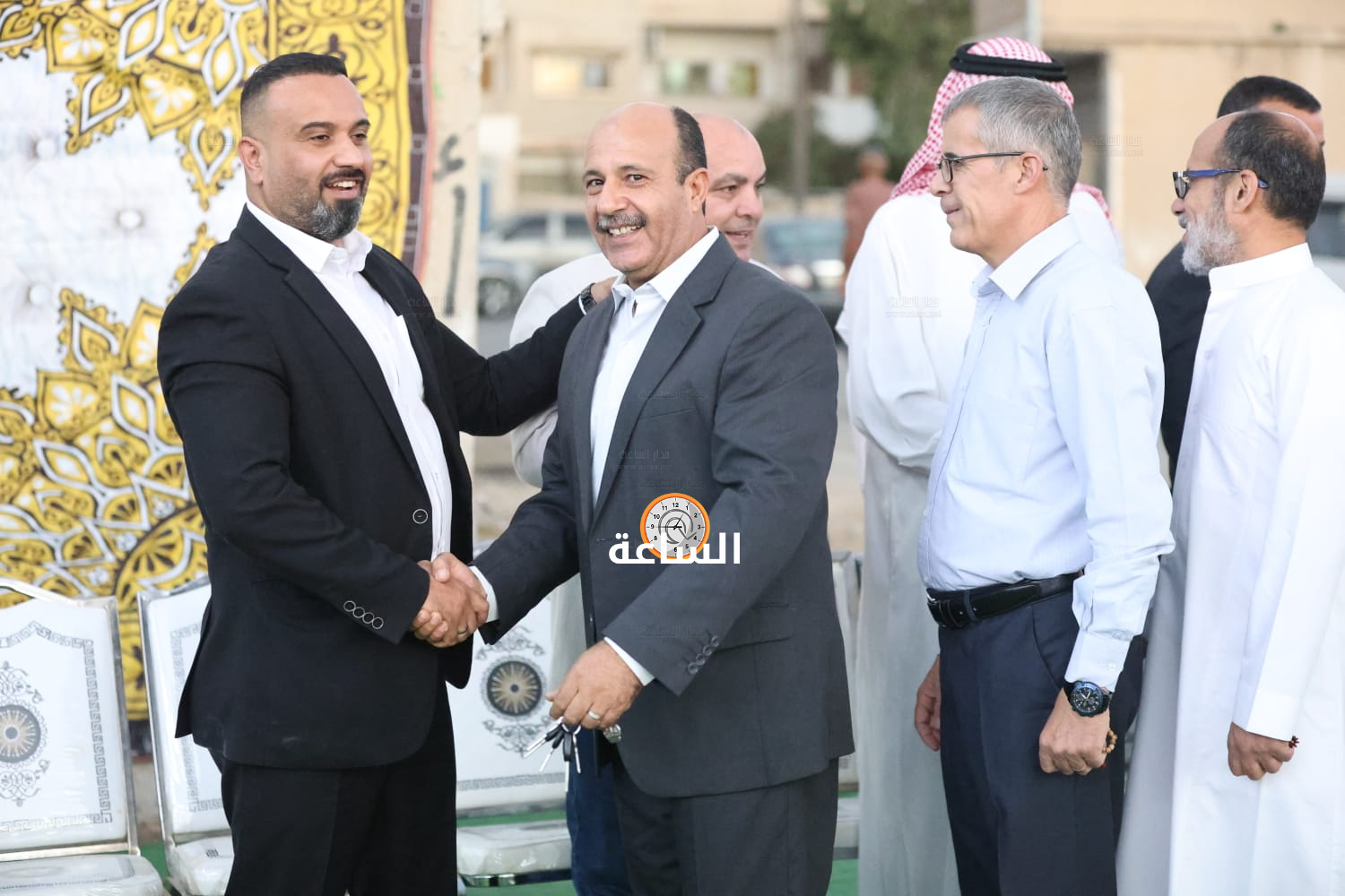 Madar Al-Saa Images 0.049683396749619635