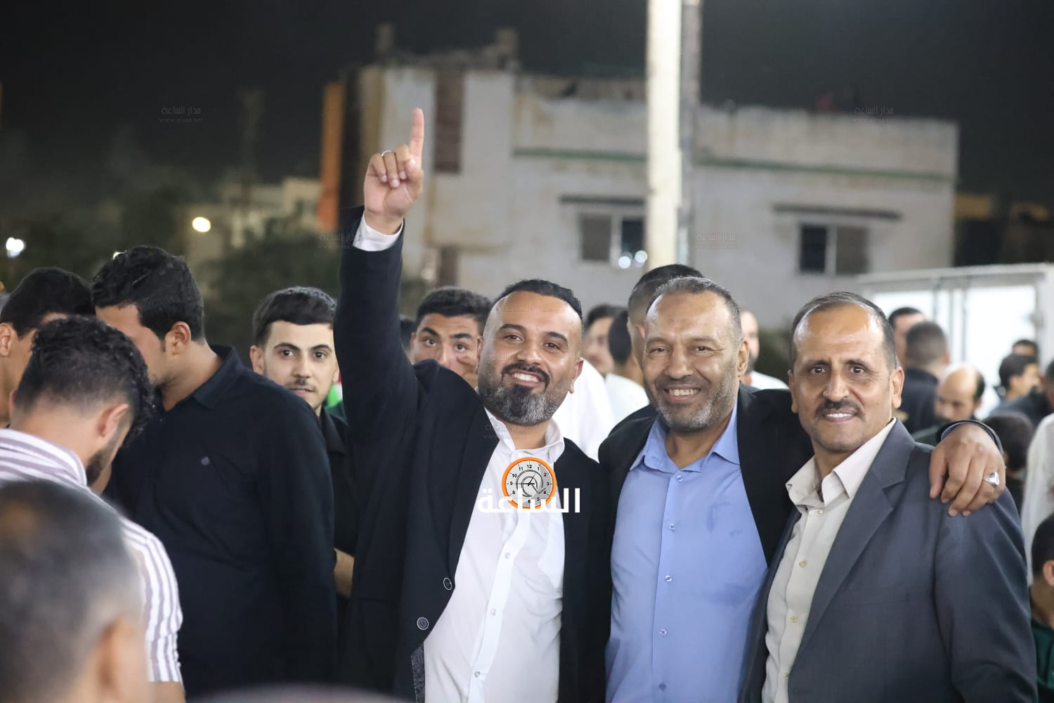 Madar Al-Saa Images 0.1274921913194994