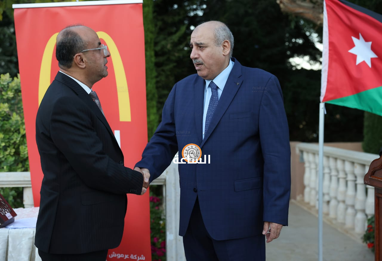 Madar Al-Saa Images 0.22304143070539095