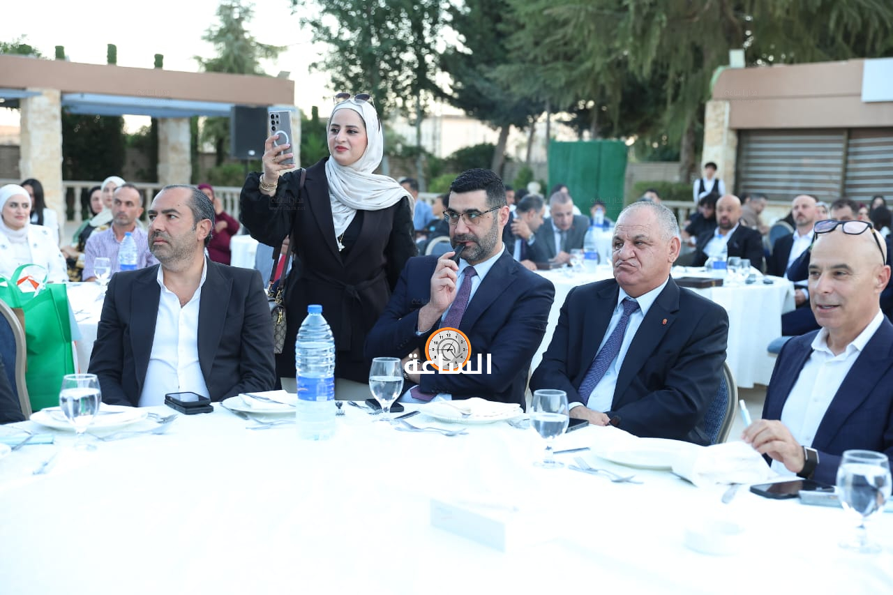 Madar Al-Saa Images 0.6382035518289112