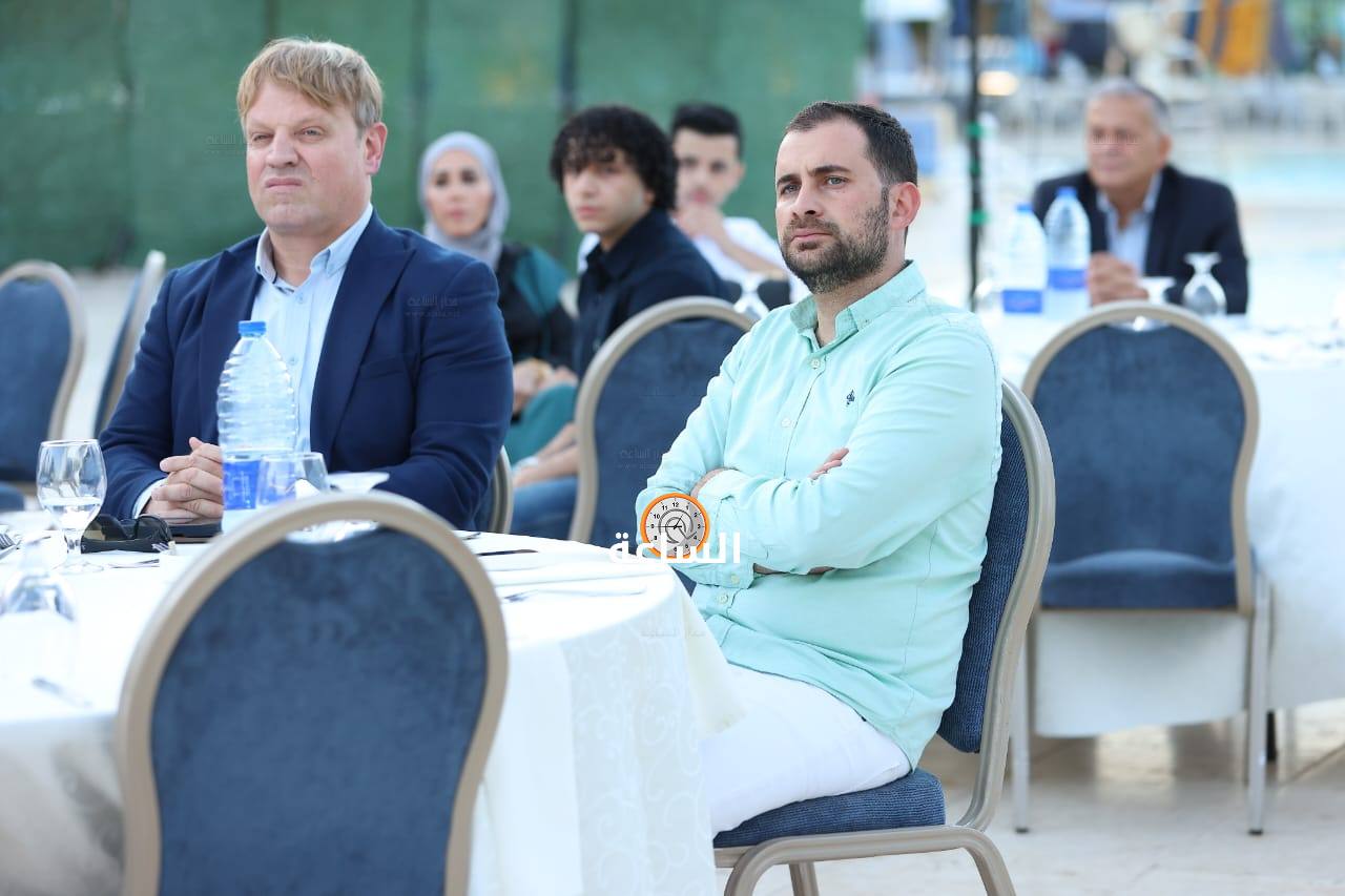Madar Al-Saa Images 0.248147119093032