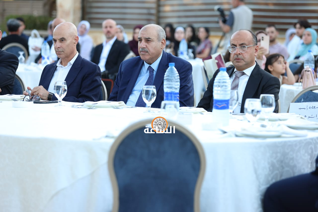 Madar Al-Saa Images 0.8112695807574145