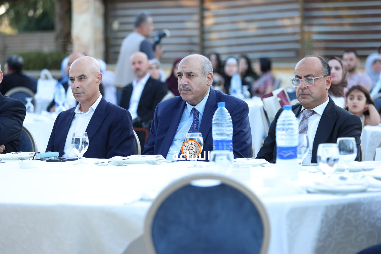Madar Al-Saa Images 0.07393730177717384