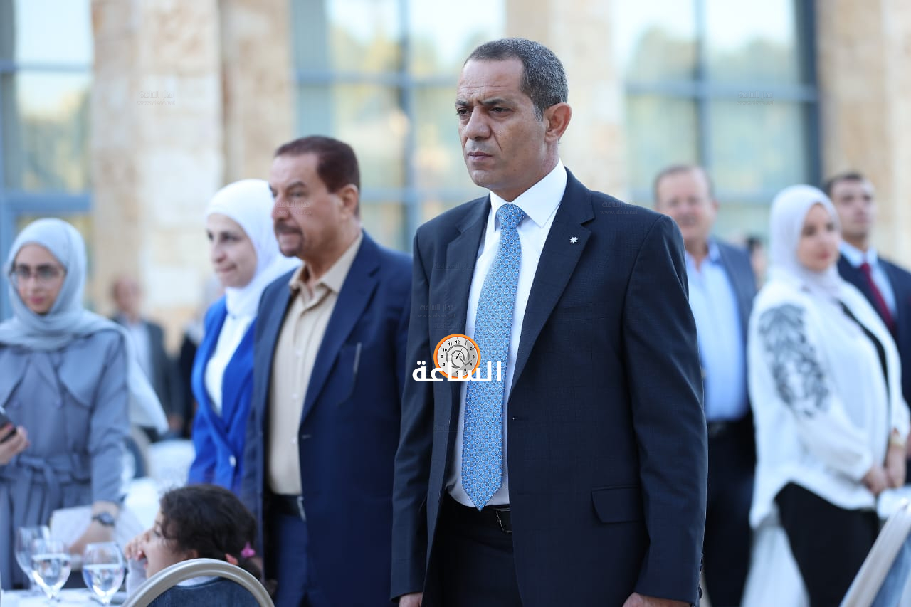 Madar Al-Saa Images 0.42429913639701755