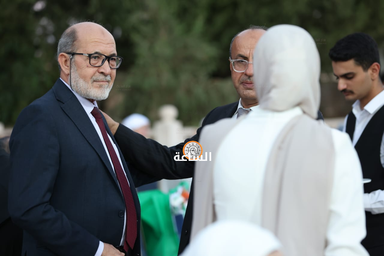 Madar Al-Saa Images 0.3563833237284728