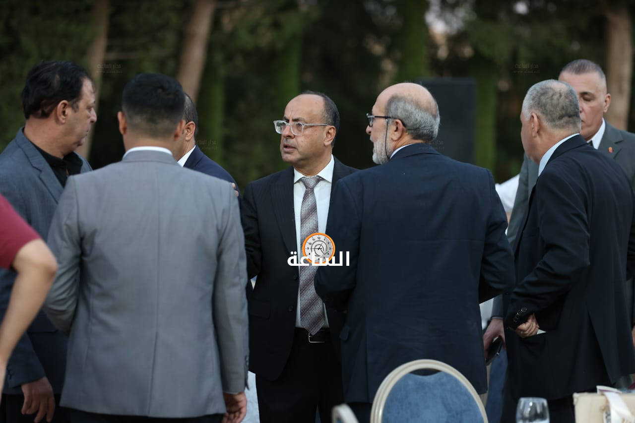 Madar Al-Saa Images 0.2053842347623167