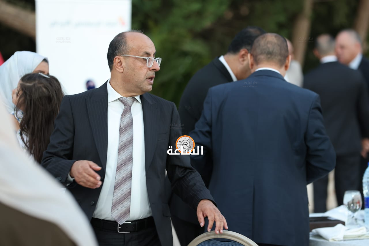 Madar Al-Saa Images 0.5092998814684456