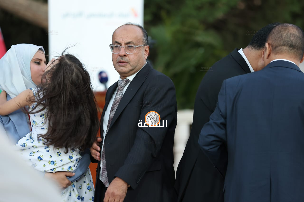 Madar Al-Saa Images 0.2166792342498689