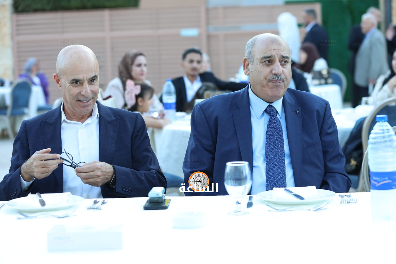 Madar Al-Saa Images 0.8977476425098931