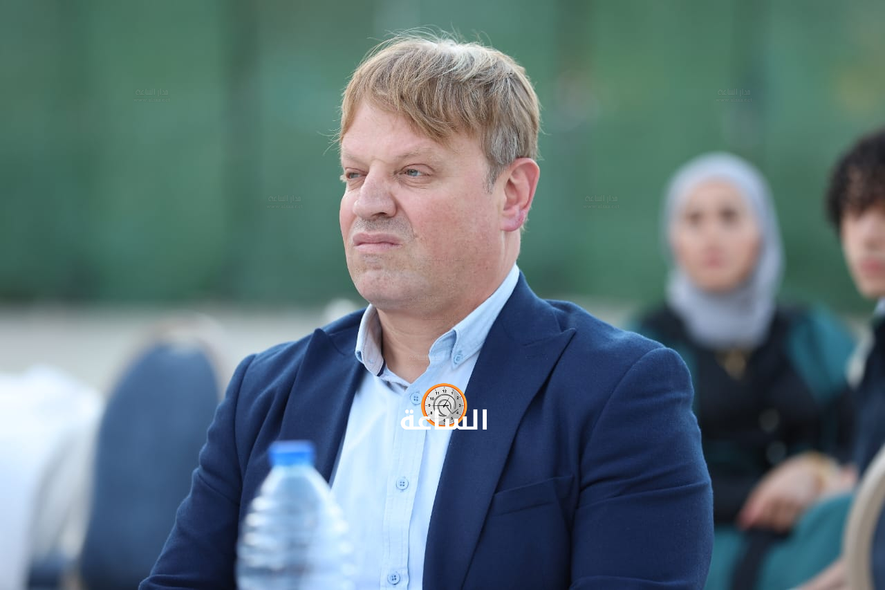 Madar Al-Saa Images 0.37106484014441266