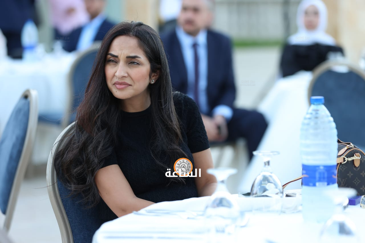 Madar Al-Saa Images 0.8412854076388323