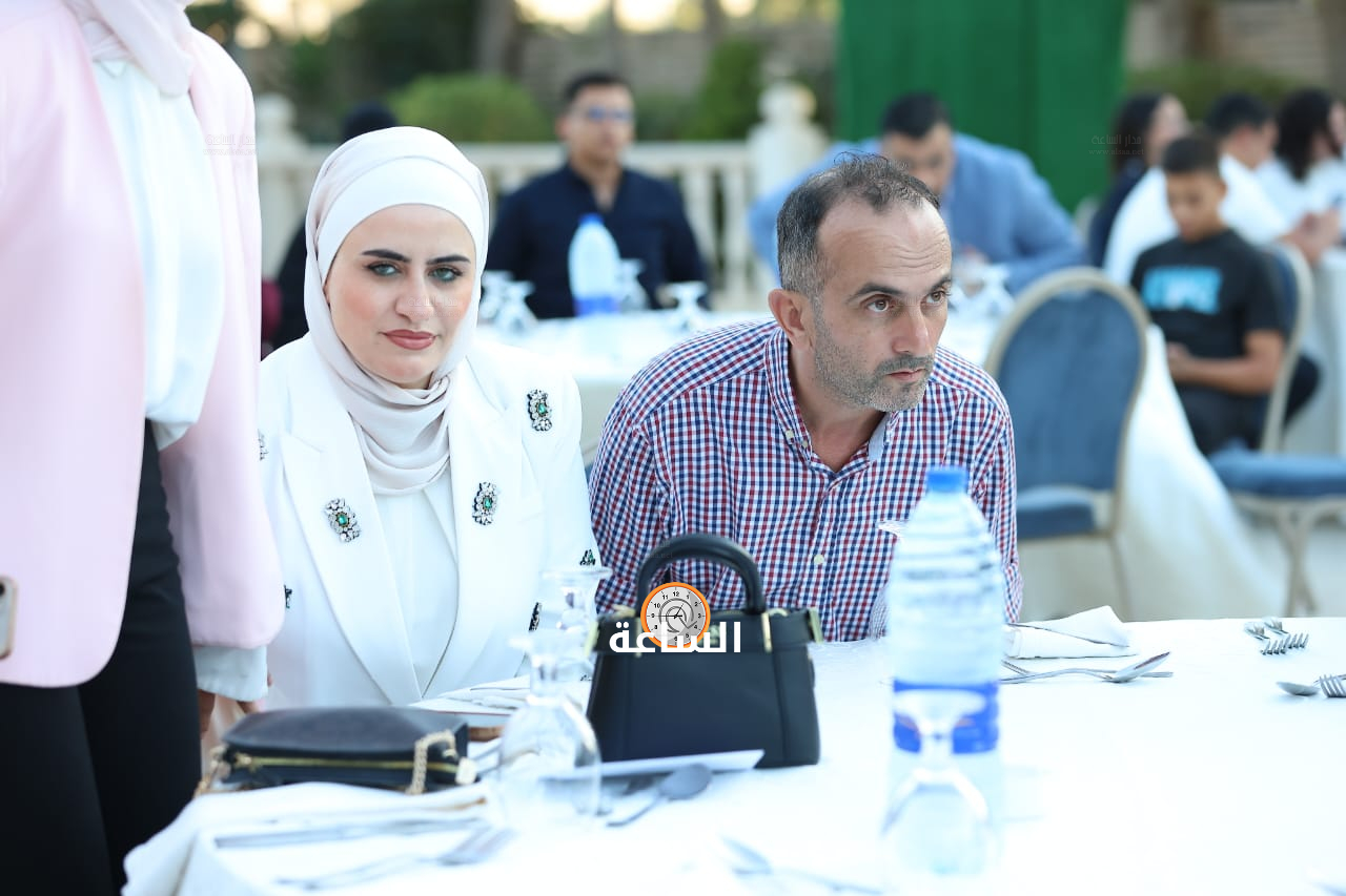 Madar Al-Saa Images 0.8341638016274305