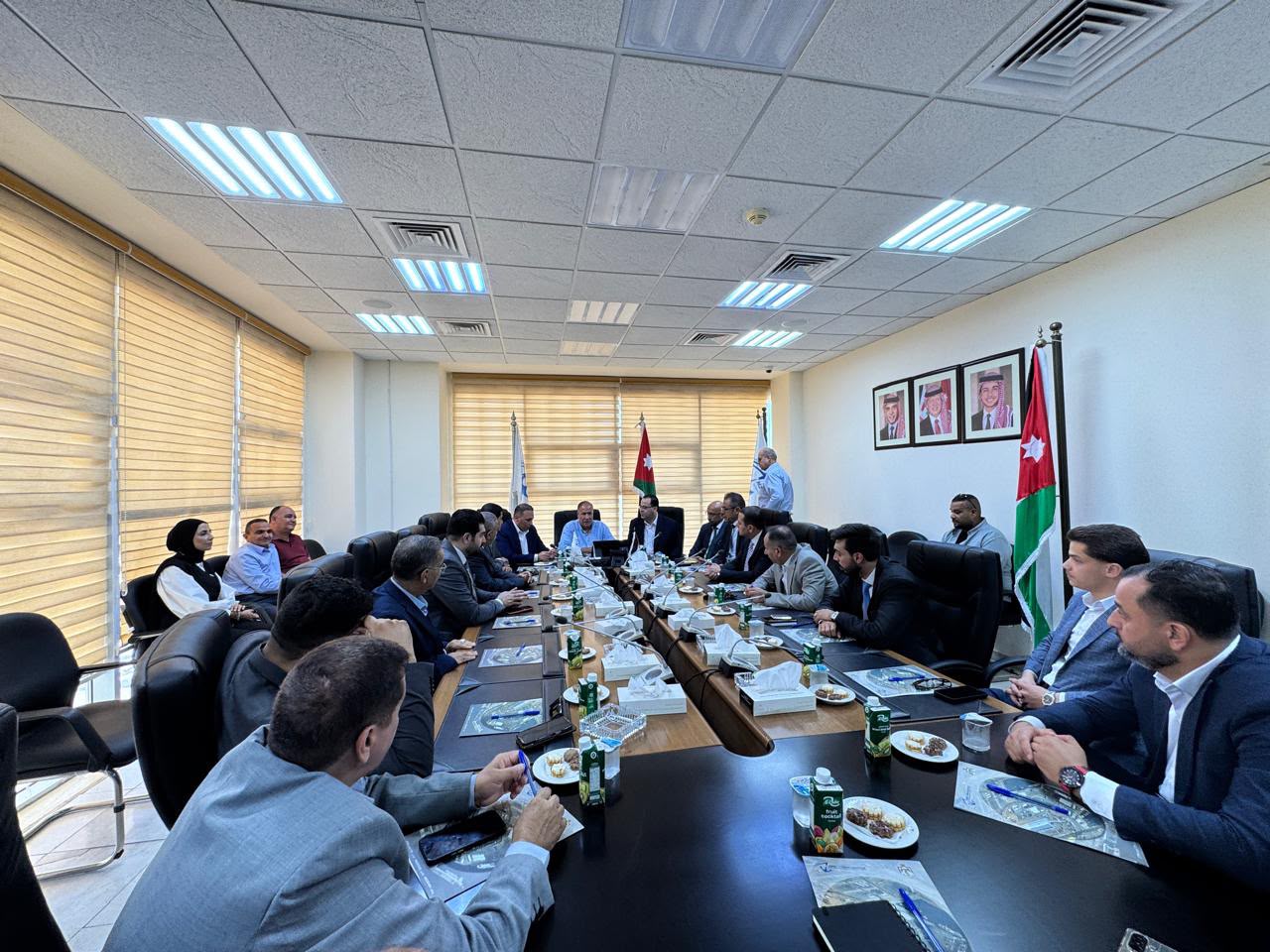 Madar Al-Saa Images 0.30337028839026037