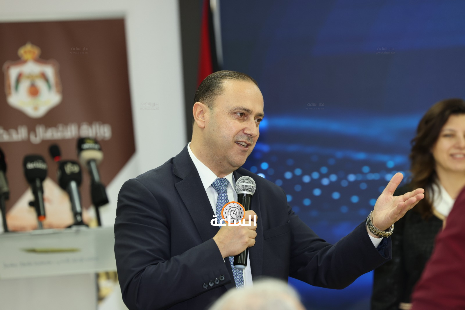Madar Al-Saa Images 0.53044662654042