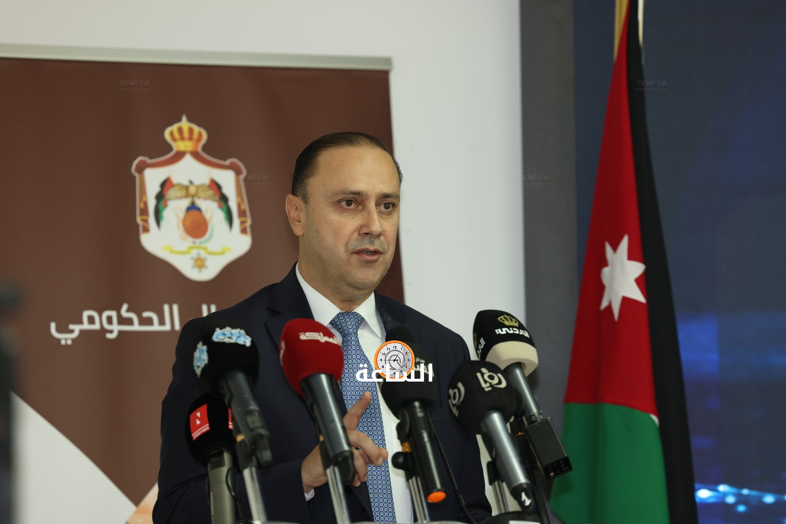 Madar Al-Saa Images 0.6195321009021787