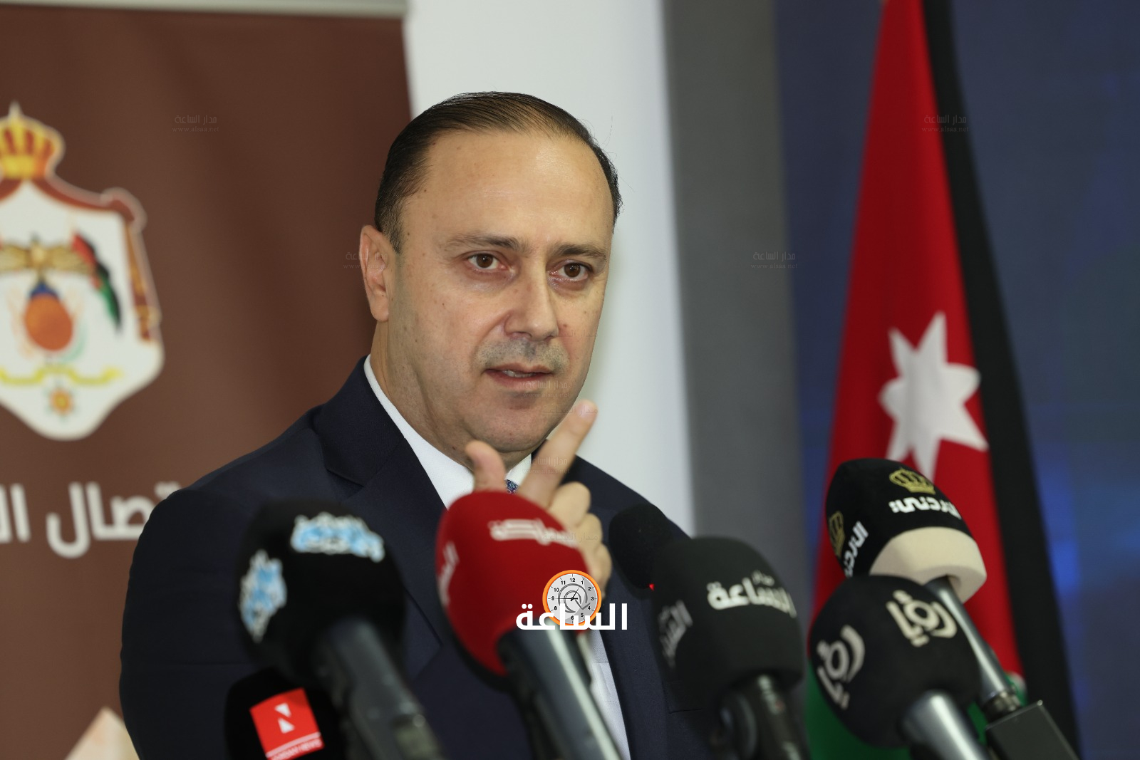 Madar Al-Saa Images 0.06179213560098207