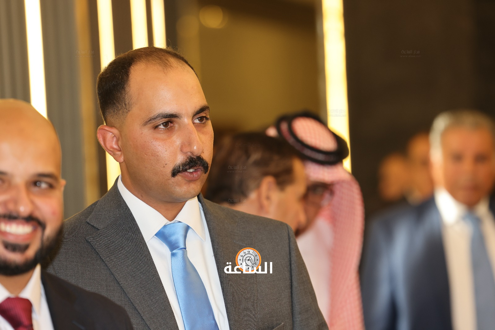 Madar Al-Saa Images 0.48627579228745865