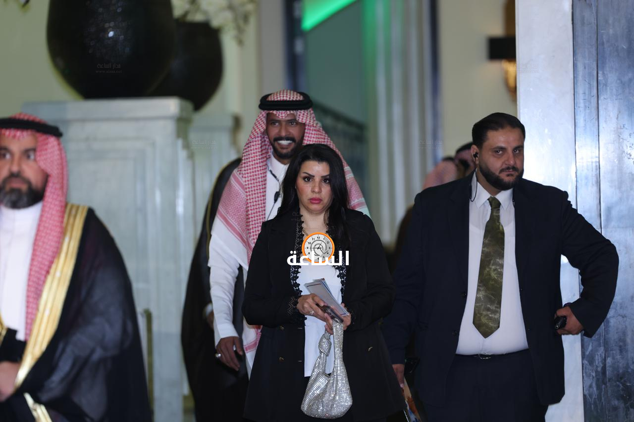 Madar Al-Saa Images 0.179905368145182