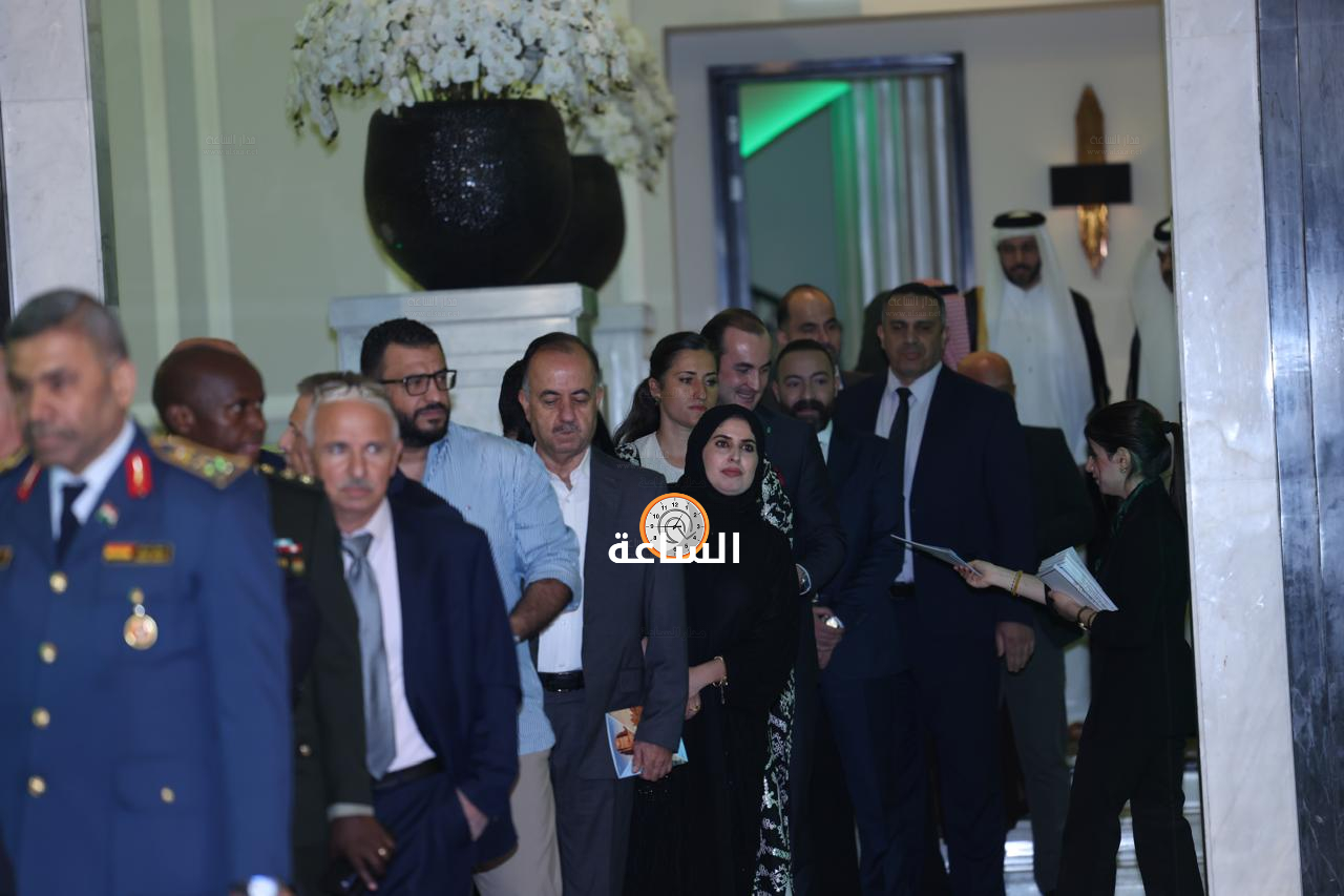 Madar Al-Saa Images 0.5552802855125684