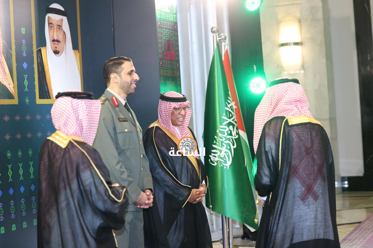 Madar Al-Saa Images 0.8459856422239879