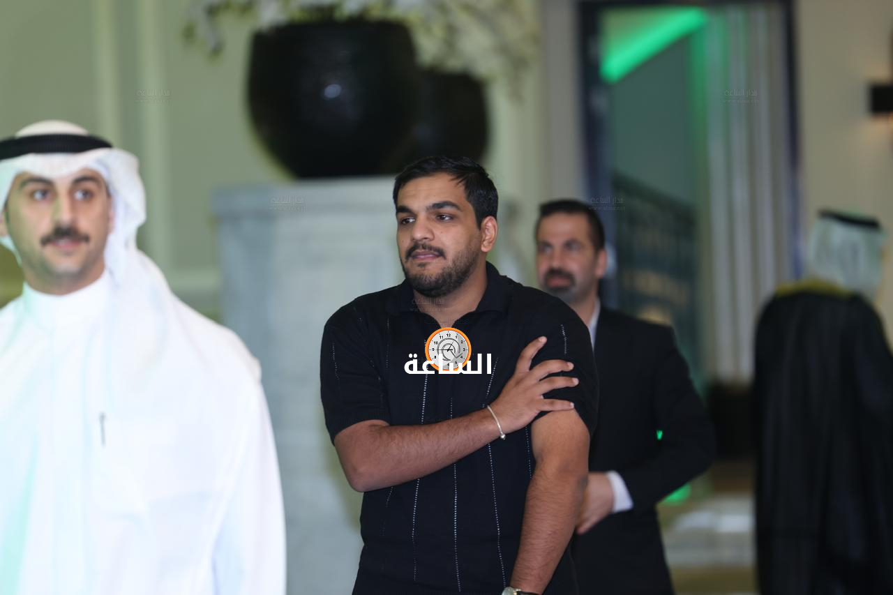 Madar Al-Saa Images 0.7897653168470027