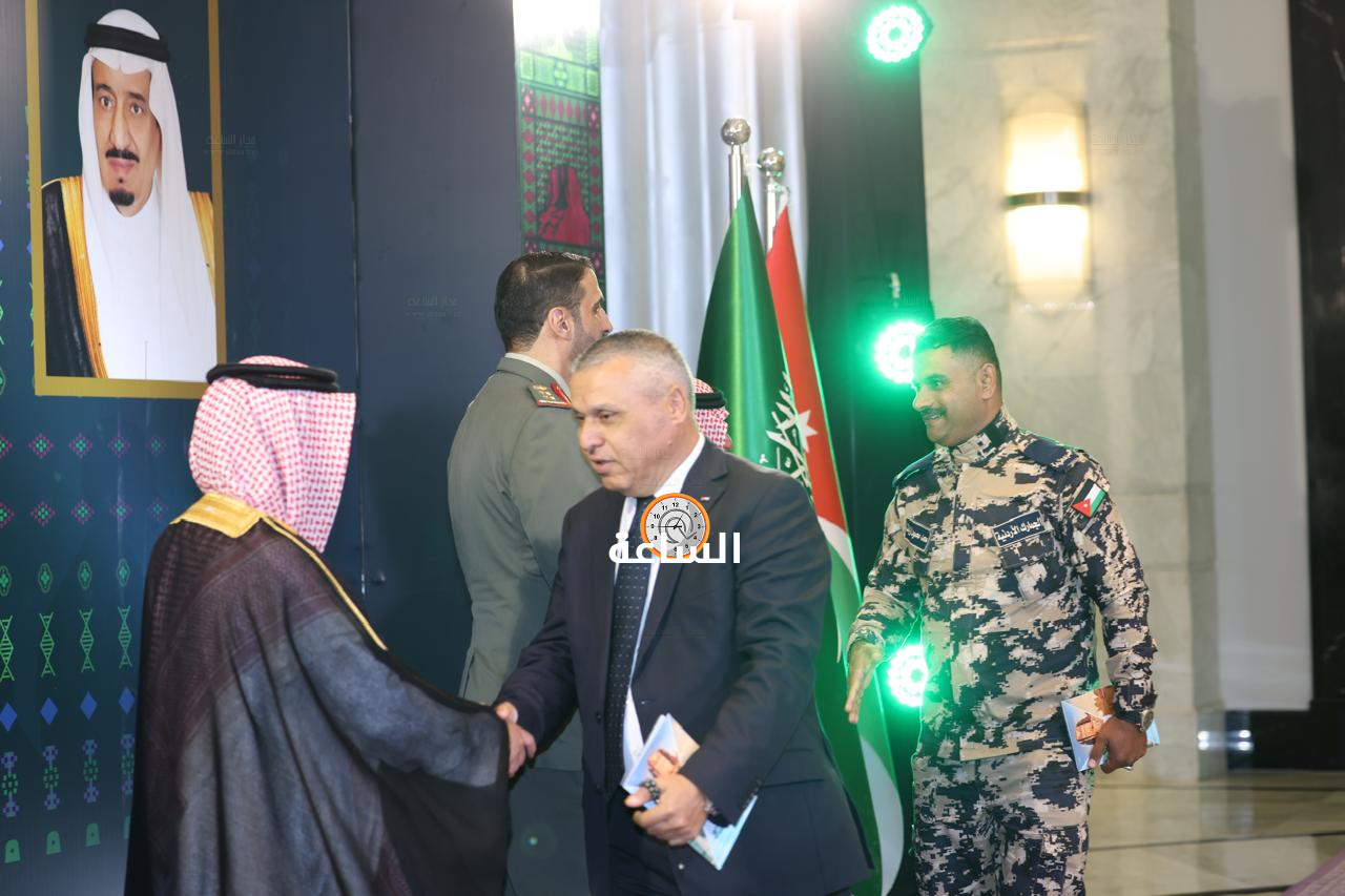 Madar Al-Saa Images 0.4646062925307187
