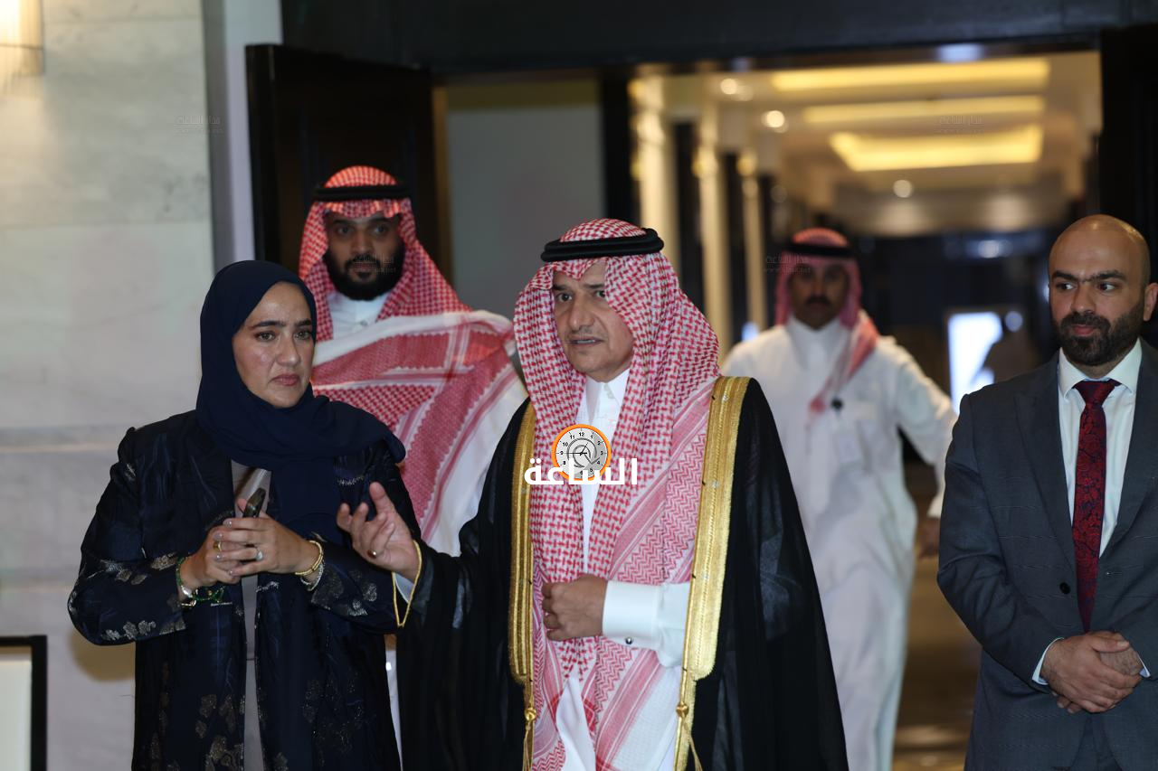 Madar Al-Saa Images 0.30520136640924667