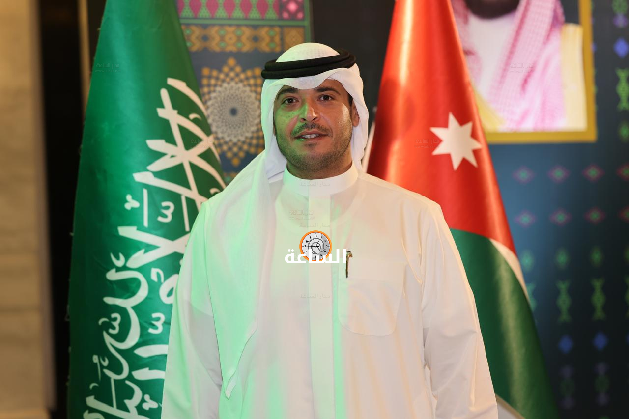 Madar Al-Saa Images 0.19133514541989216