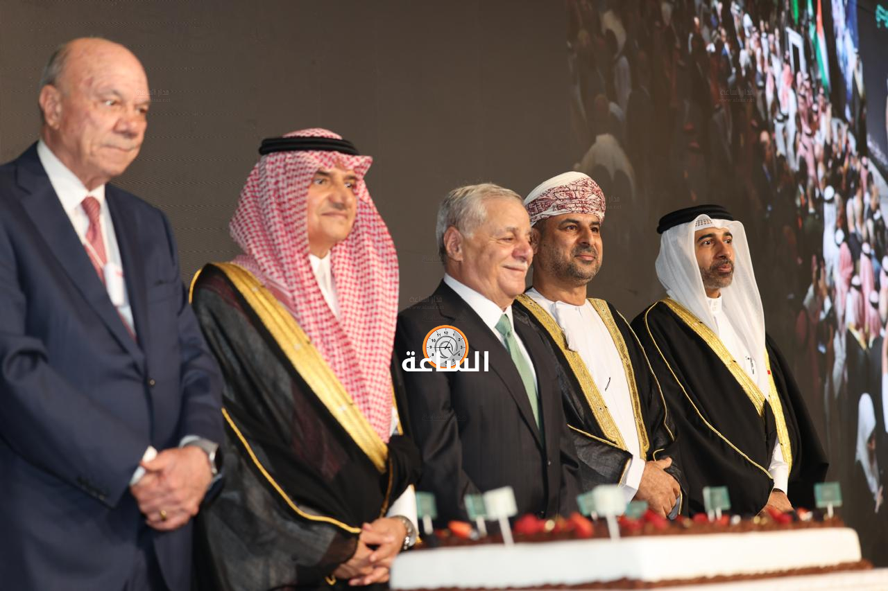 Madar Al-Saa Images 0.025216749471274835