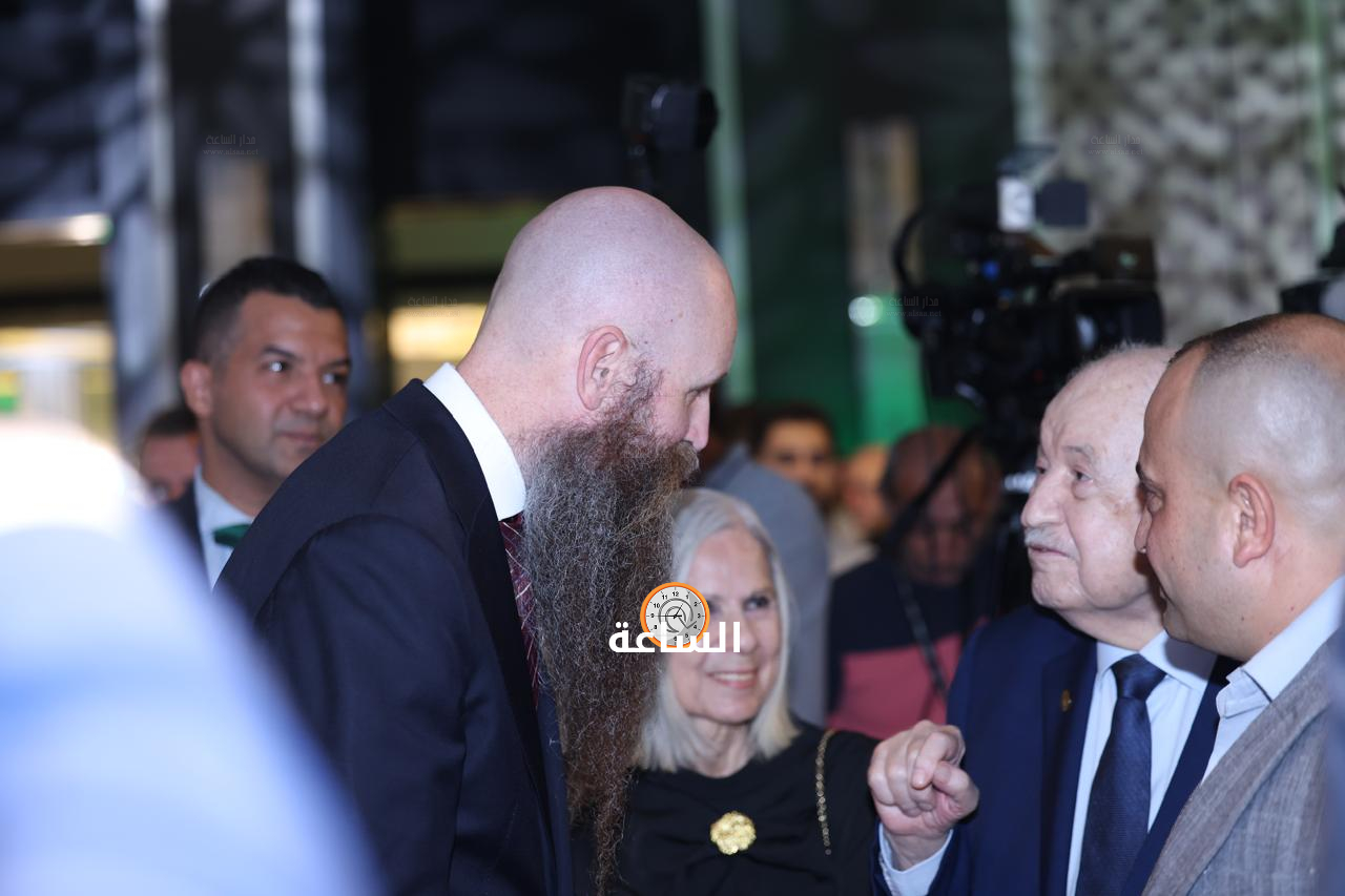 Madar Al-Saa Images 0.27870110396596093