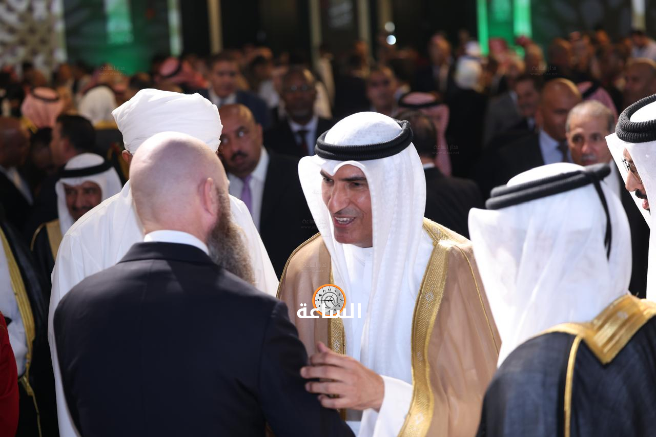 Madar Al-Saa Images 0.41057068475892555