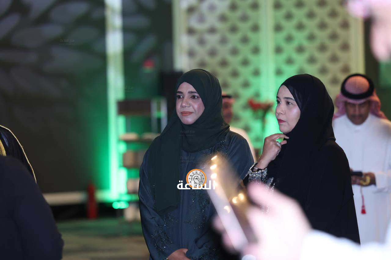 Madar Al-Saa Images 0.42723407635955046